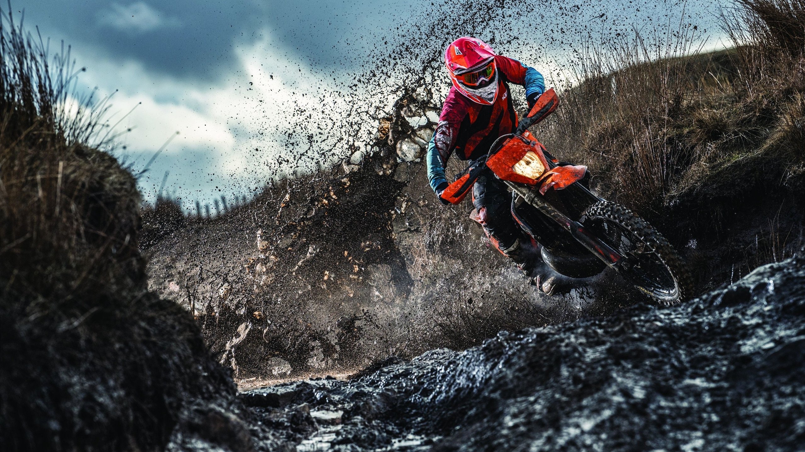 全国青少年田径跳远项目冠军打破十年纪录，全国田径冠军赛2021跳远