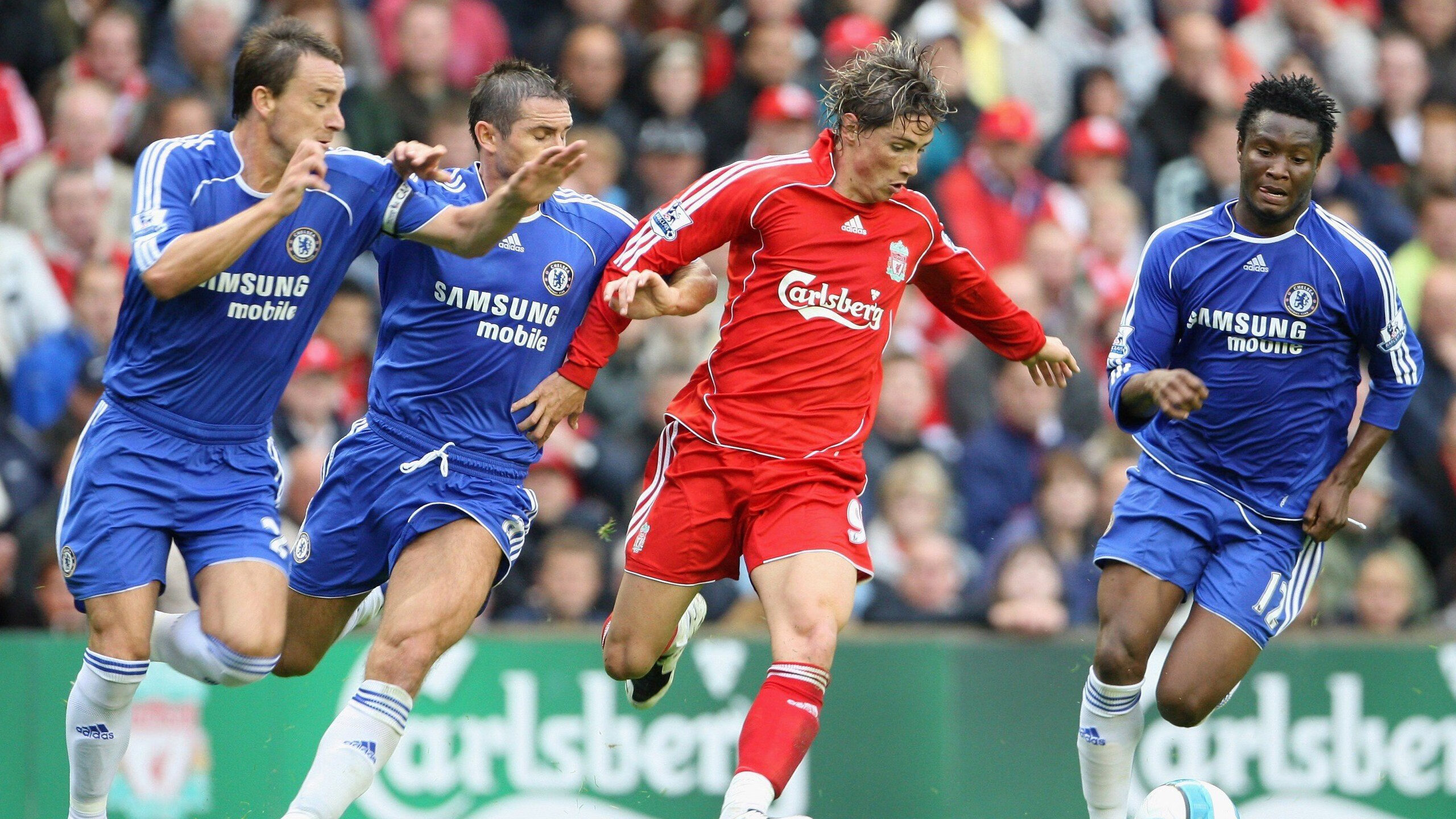 德甲强强对决:攻守兼备,精彩连连!,德甲对抗