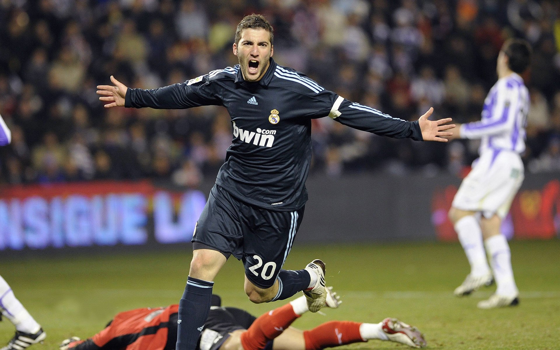 格林伍德凭借精湛防守,成为袋鼠队防线的重要一环,格林伍德百度百科