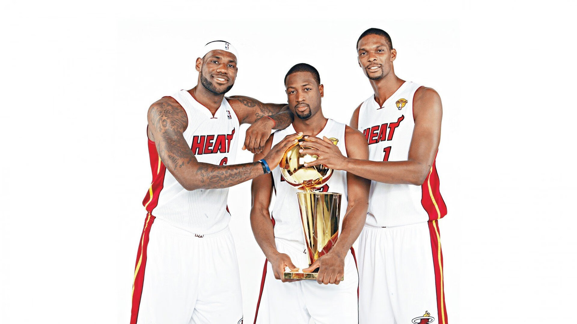 英超激烈争夺，豪门纷纷奋战不息